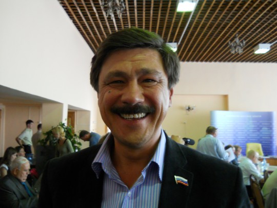 <p>Выездное заседание правительства Иркутской области в Тайшете, август 2011 года