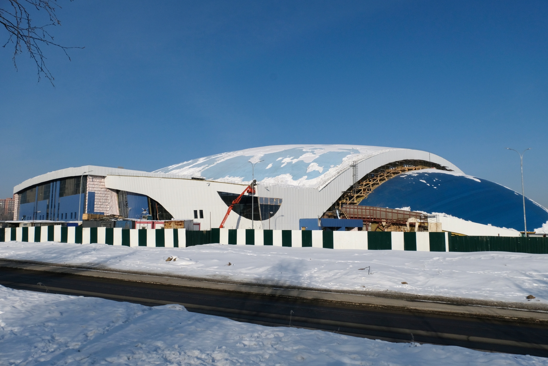 Ледовый дворец байкал в иркутске